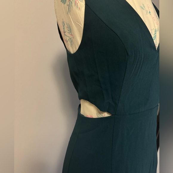Green Lulus dress - Picture 4 of 5
